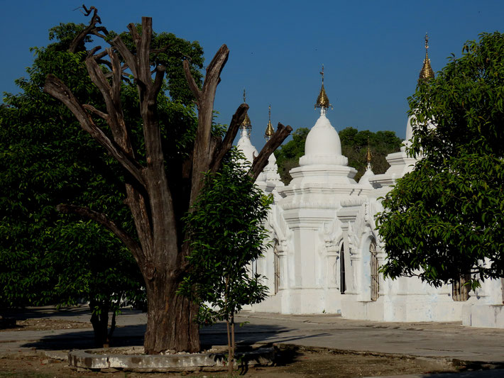 Kuthodaw Pagode in Mandalay