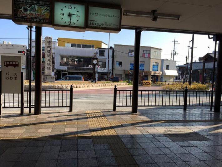 近鉄富田林駅前 金剛バスロータリー