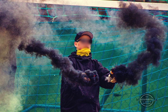 Thonberger SC 1931 II vs. FC Lausitz Hoyerswerda II Pyro Ultras