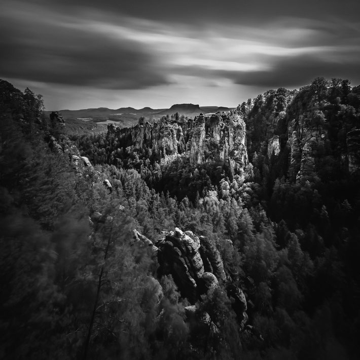 Die Bastei :: Copyright Martin Schmidt, Fotograf für Schwarz-Weiß Fine-Art Architektur- und Landschaftsfotografie aus Nürnberg