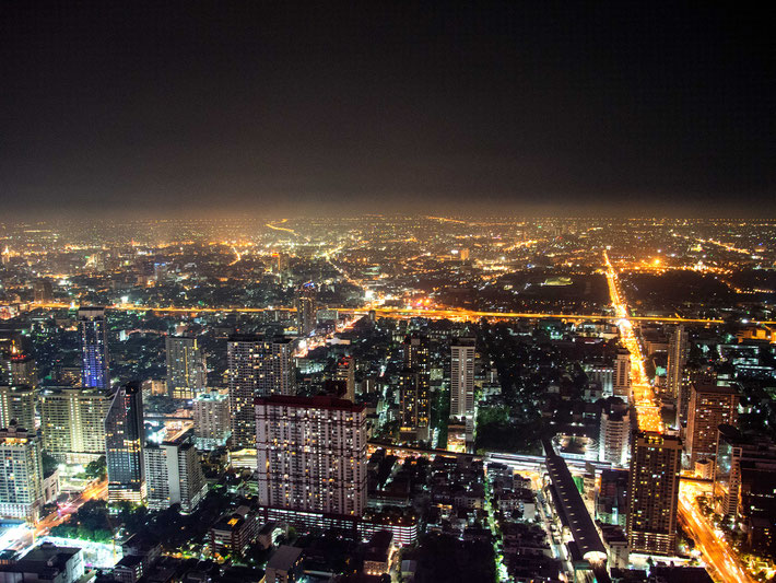 Bangkok, Thailand, Fotografie, Photography, Reise, Russelsheim am Main, Rüsselsheim, Hessen, Fotograf, Tagesbuch, Asien, Nacht, Strasse
