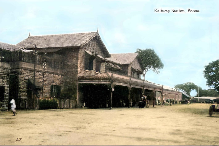 1923 : OLD POONA RAILWAY STATION - entrance. Image rendition by Anthony Zois.