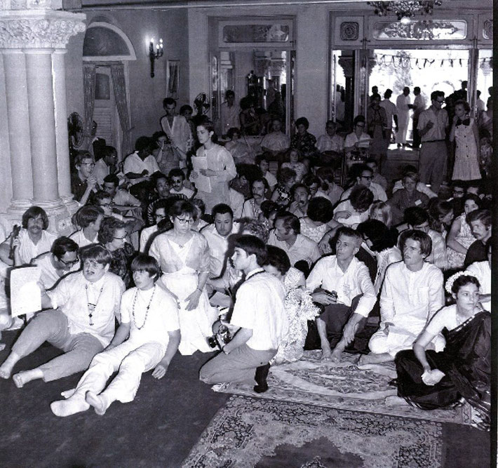 Front left : (L-R) Rafael Rudd & Gregg Rosen sitting inside Guruprasad