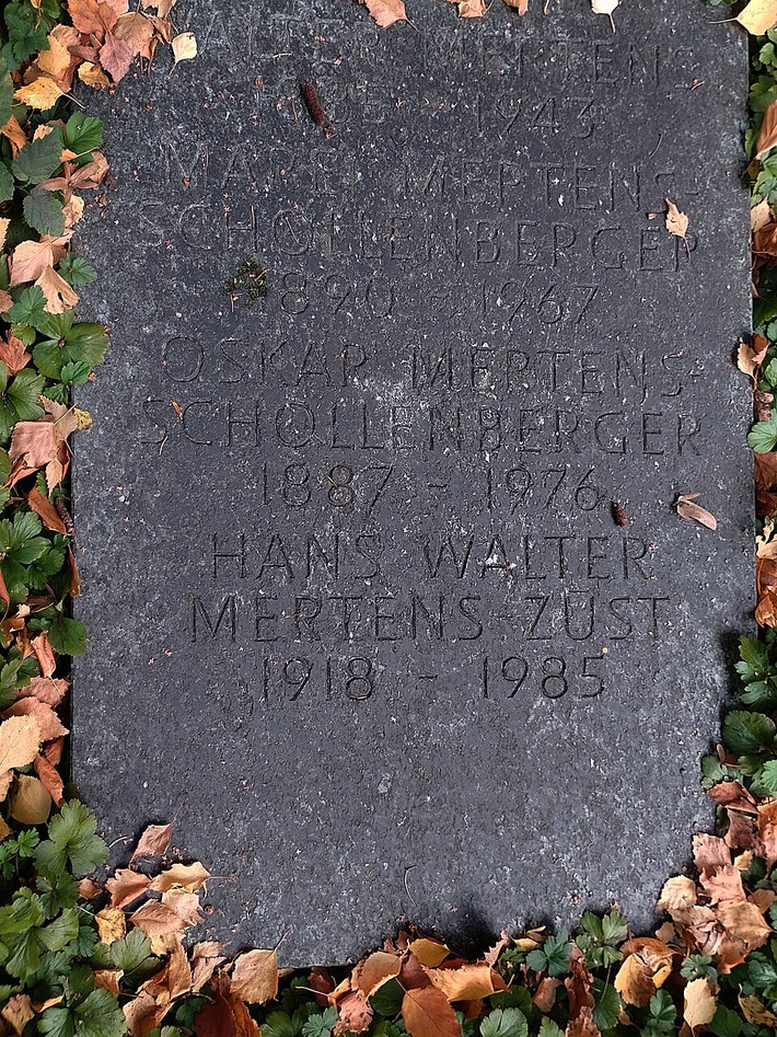 Walter Mertend headstone. Courtesy of Mira Debs.