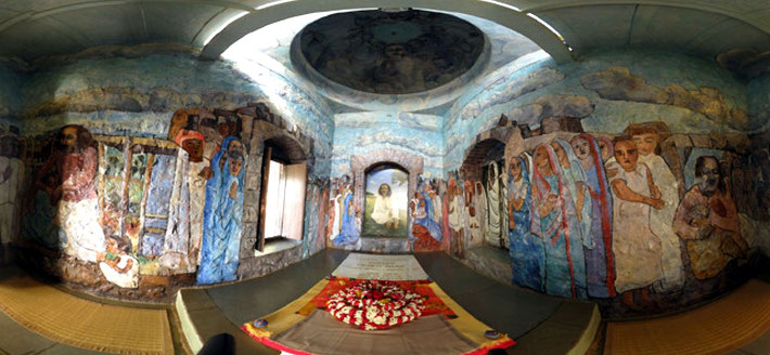 Dot's restoration on the interior artworks in the Samadhi. This image was taken with a fish-eye lens.