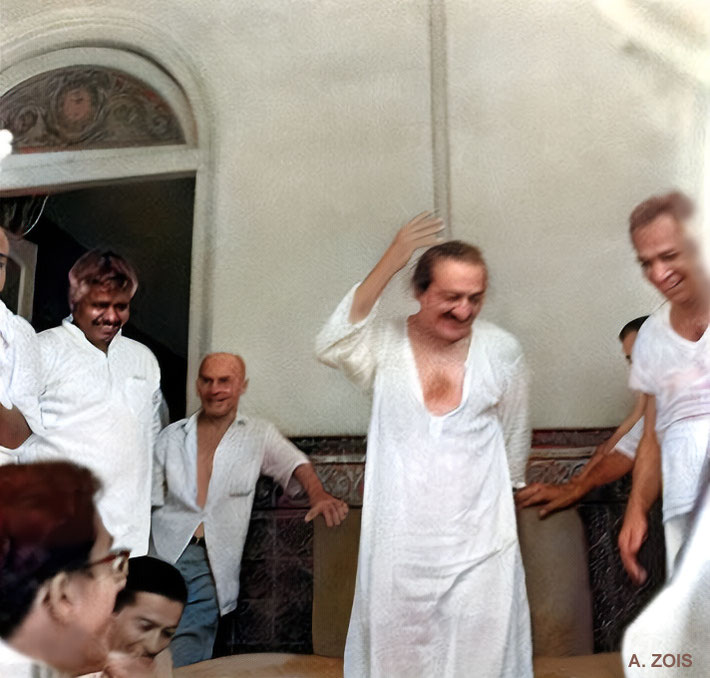 1960s Guruprasa, Poona, India. Pukar is on the left next to Francis Brabazon. Image colourized by Anthony Zois.