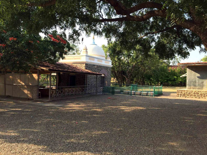 Avatar Meher Baba's Samadhi - Tomb shrine with women's graves ( right ) & Baba's Cabin ( far right )