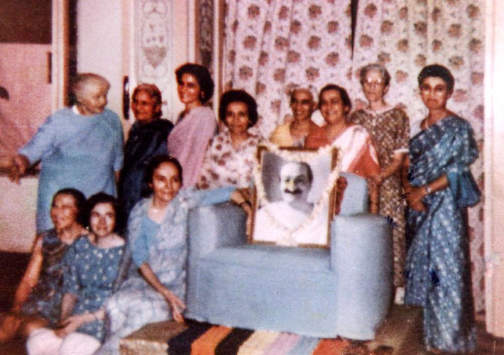 1969 ; Women Mandali
