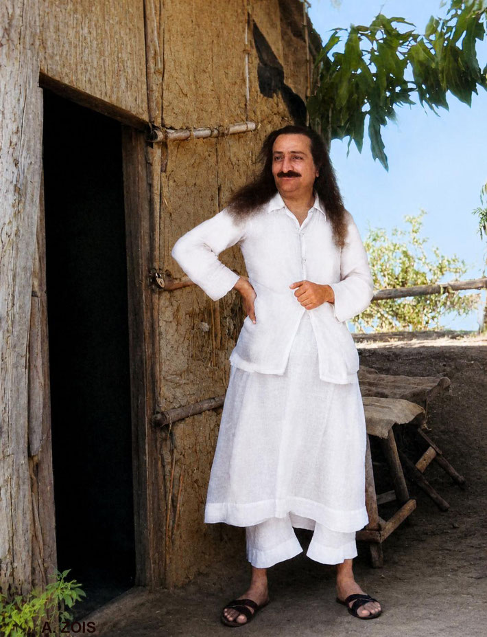 91.  17th October 1941 : Dahigaon ( near Meherabad). Meher Baba waiting for Upasni Maharaj to arrive. BP