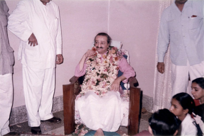 10-14th March 1959 - Ashiana, Bombay, India.  Adi Srn & Eruch either side of Meher Baba. Photo taken by Sylvia Hellman