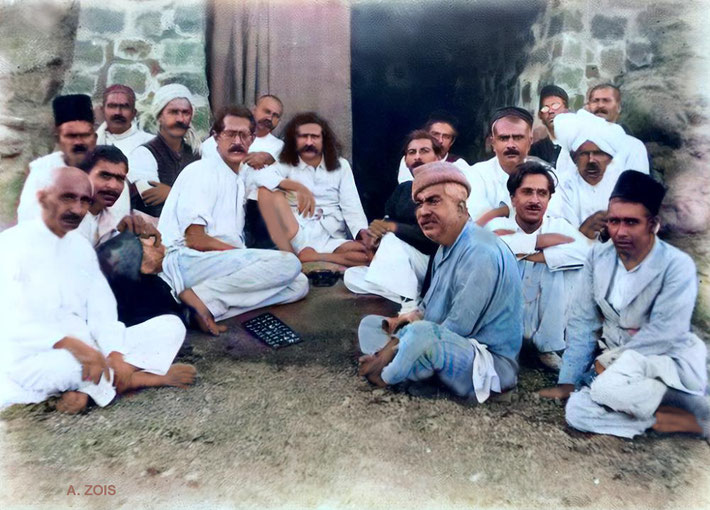 1927 : Meher Baba & some of his men madalai. Image rendition by Anthony Zois.