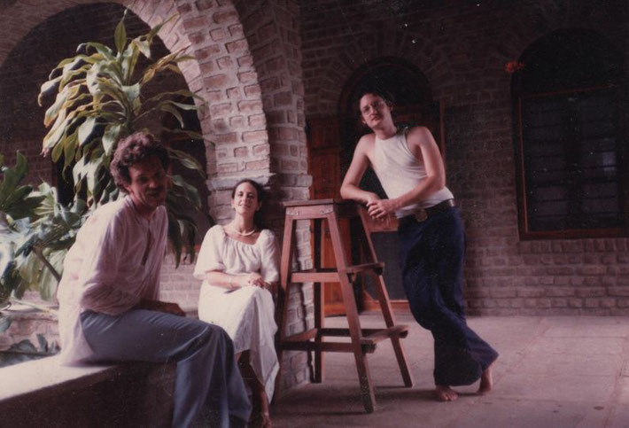 Theus Malmberg with Zo and Jamie. Pilgrim Center, Meherabad, India -  September 27, 1982