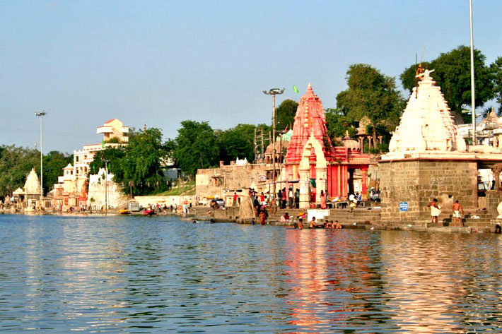 Temples & Bathing steps at the Shipra River, Ujjain