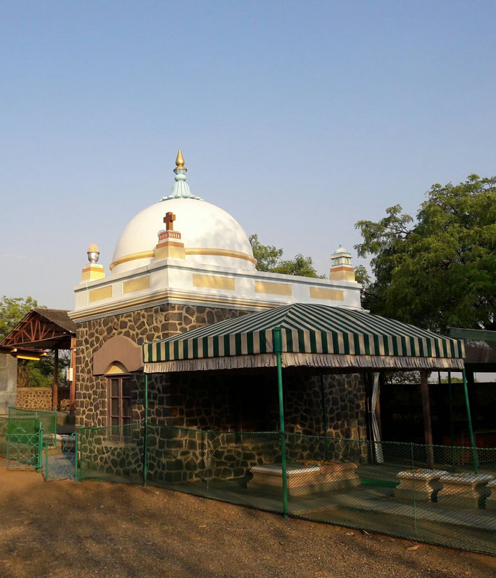 Samadhi from the Western side. Photo courtesy of  V.B. Patil