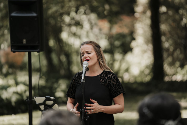 wedding singer Paris