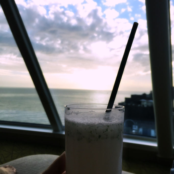 Tui Mein Schiff 4 Smoothie in der Himmel und Meer Bar