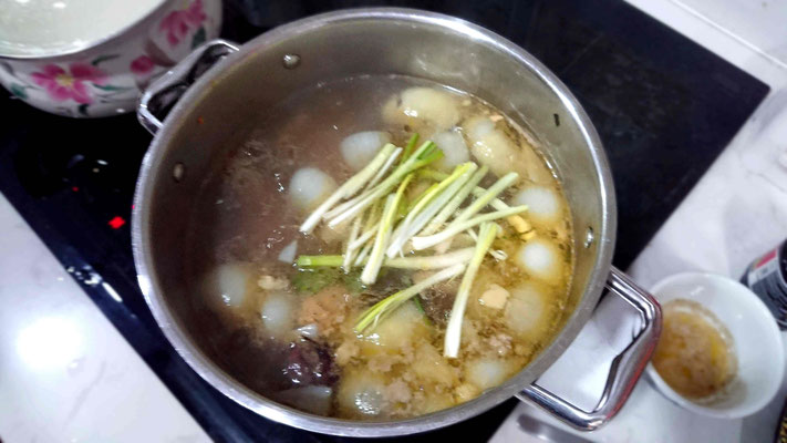 vietnamesische-nudelsuppe-zu-hause-selber-machen-richtige-zutaten-asiamarkt