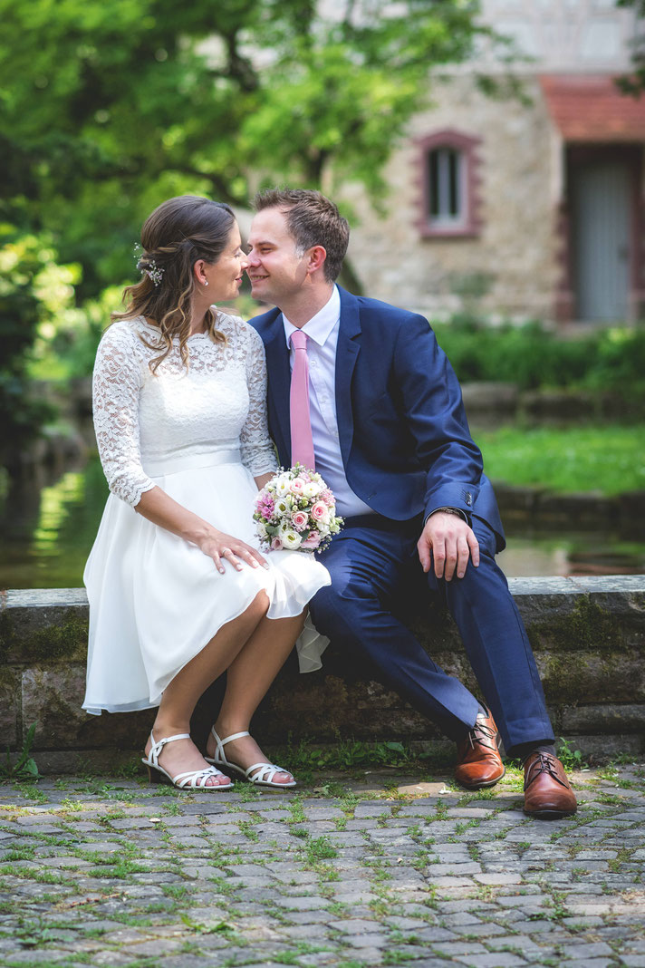 HochzeitHochzeitsfotografie, Der Beste Fotograf, Hochzeit, Braut, Bräutigam, Portraitaufnahme, Portrait, Gross-Gerau, Hessen, Russelsheim, Ruesselsheim, Darmstadt, Mainz, Wiesbaden, Frankfurt, Nauheim, Bischofsheim, Bauschheim, Fotoshooting, Strauss