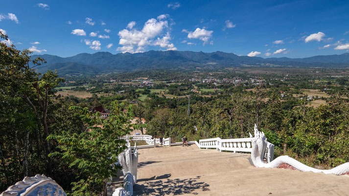 Sicht auf Pai beim White Buddha