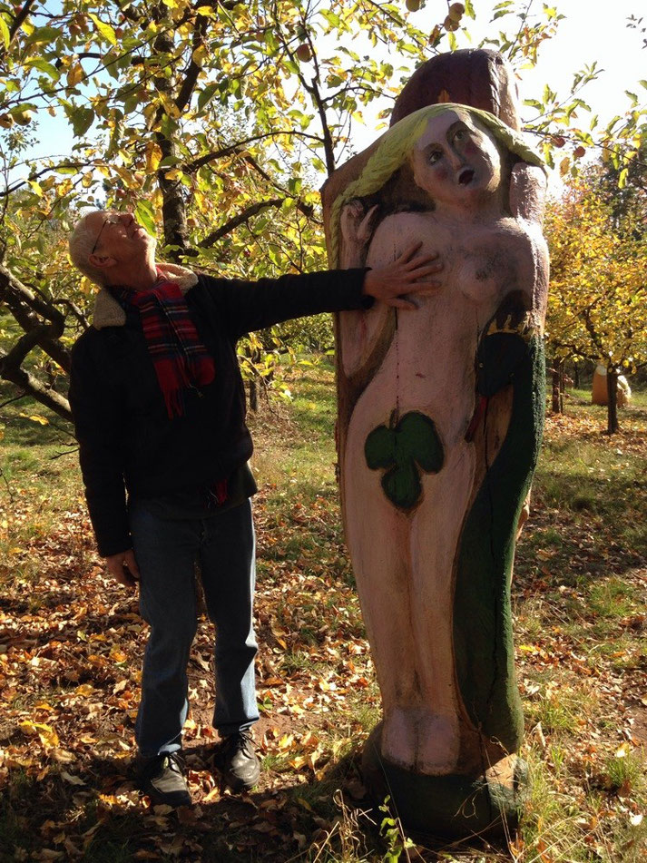 Jan Michael Schütt zu Besuch bei Figurenbeute, im Paradies bei Adam und Eva für Bienen