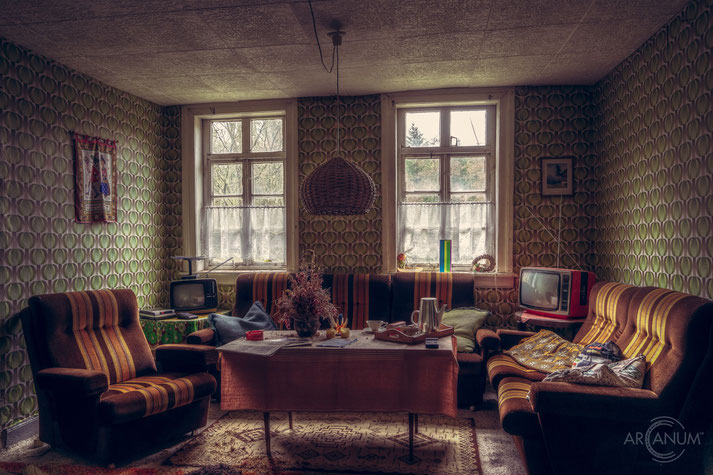 Abandoned Apartment from the 1970s, Germany