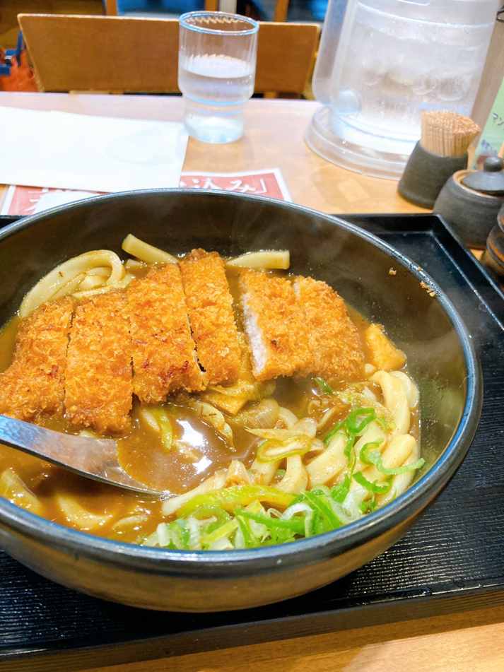 「カレーうどん千吉」のカツカレーうどん(表参道)