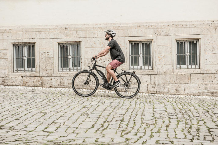 Im Shop in Velbert können Sie alle unterschiedlichen Ausführungen von Trekking e-Bikes kennenlernen.