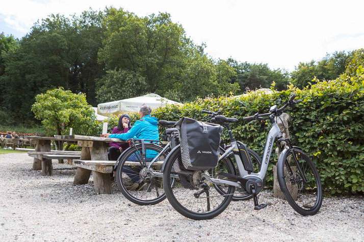 Worauf sollten ältere Menschen beim Kauf eines e-Bikes achten?