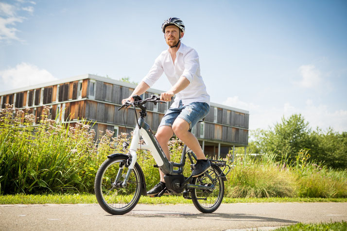 Lernen Sie die praktischen Eigenschaften von Falt- und Kompakt e-Bikes im Shop in München-Süd kennen