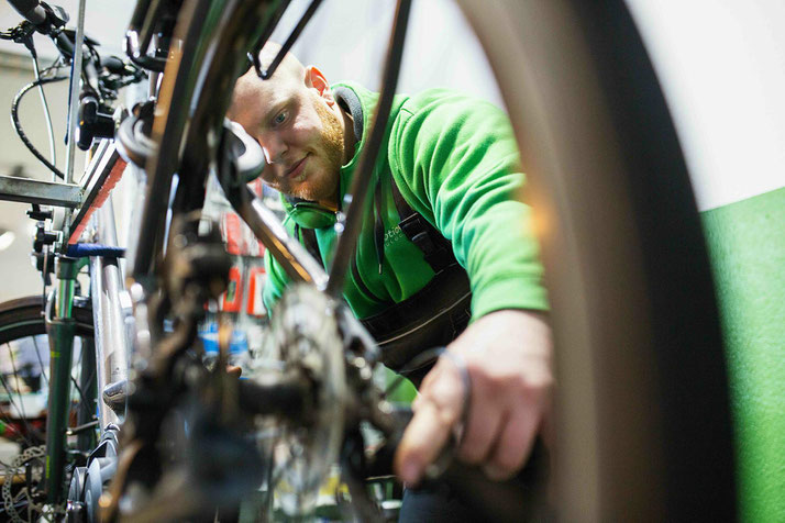 E Bike Service Und Reparatur In Ahrensburg E Motion E Bike Experten