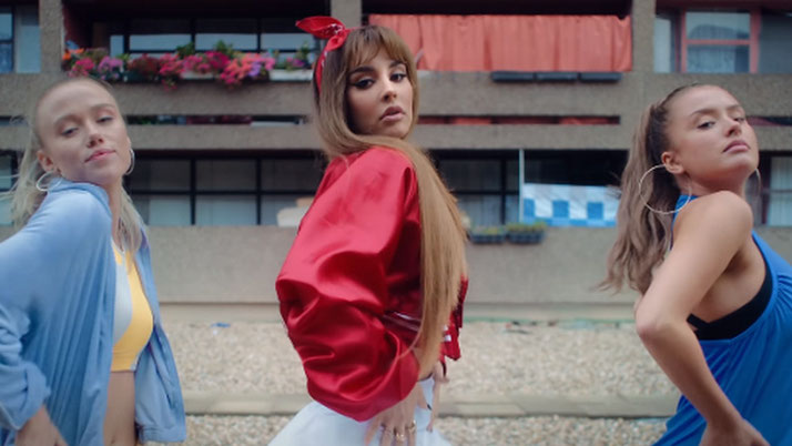 Clip Ladida My Heart Goes Boom Crispie Et Ilira Reprennent Le Hit De French Affair Futurpop