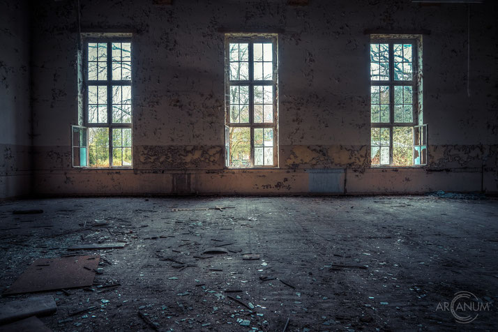 Abandoned professional school in Eastern Germany