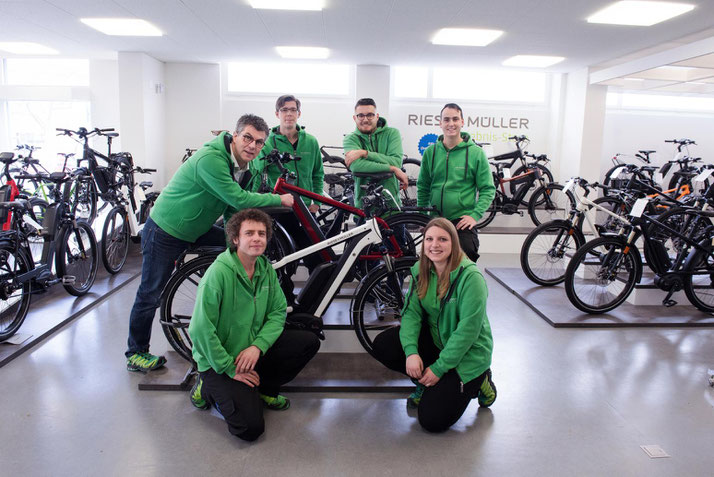 Im Shop in Dietikon können Sie sich viele verschiedene City e-Bikes ansehen