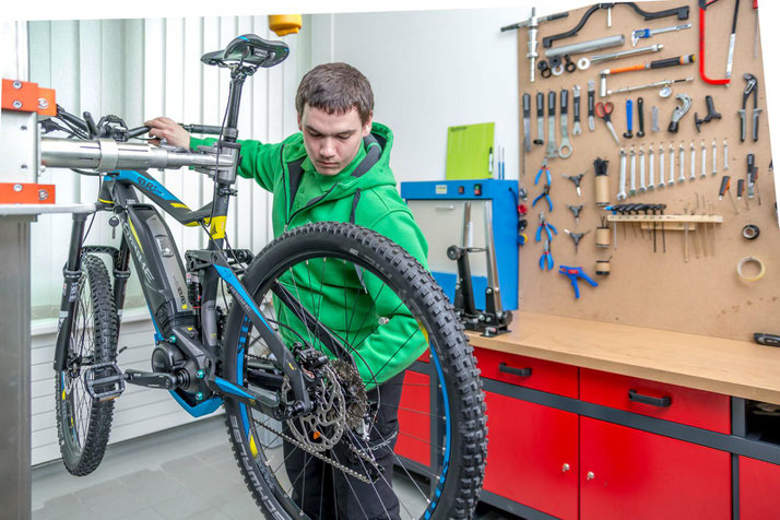 e-Bike Service und Wartung beim Schweizer Experten