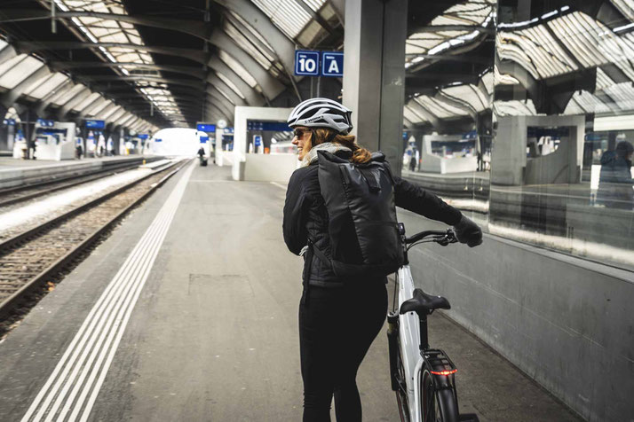 e-Bikes und Elektrovelos leasen? - Ganz einfach per Gehaltsumwandlung anrechnen lassen oder von der Steuer absetzen in der e-motion e-Bike Welt Dietikon!