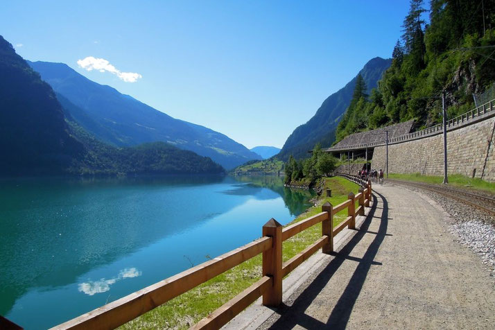 Exklusive e-Bike Reise Transalp Classic mit e-motion und mountainbikereisen.ch buchen