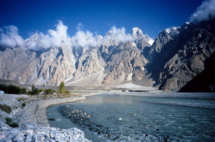 Karakorum Highway - Pakistan