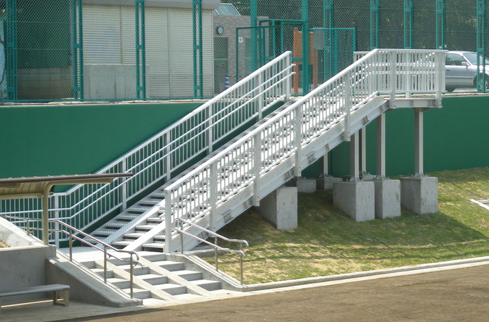 東京都　善福寺川公園緑地 階段