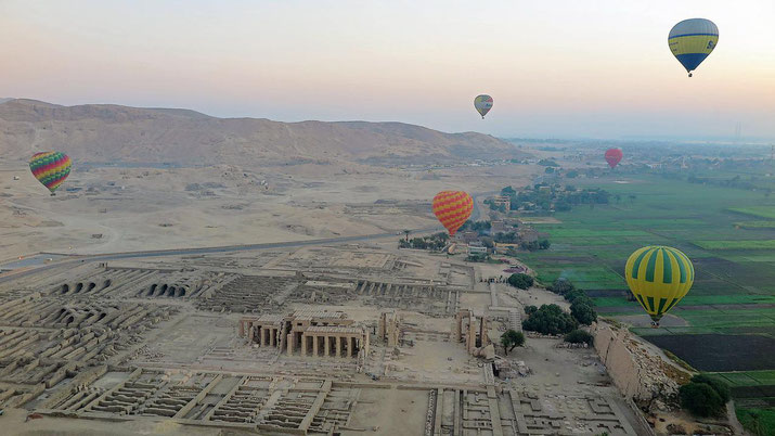 Hot air balloons over the Ramasseum