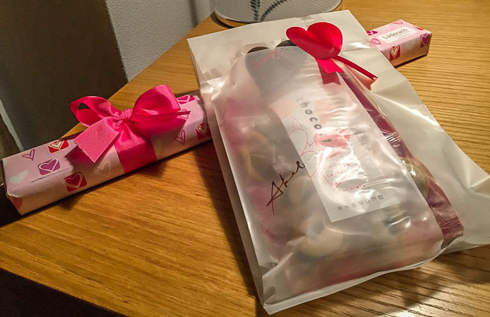 Gifts between girlfriends for Valentine's Day