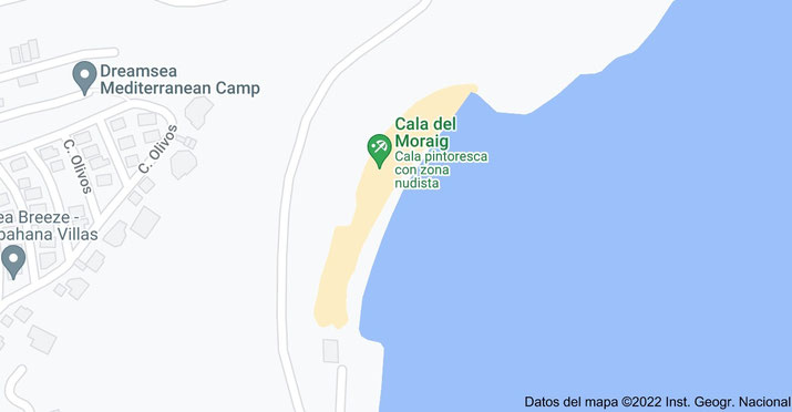 La Cala del Moraig se encuentra entre Moraira y Xàbia, en el término municipal de Poble Nou de Benitatxell y en la Comunidad Valenciana