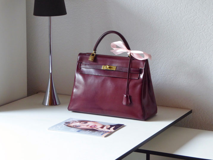 TASCHEN-WELLNESS Berlin | feine Lederpflege | SPA Taschenpflege | Vintage Kelly Bag | Luxury Vintage | Design & Leathercare