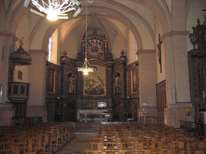Eglise  St Etienne  -  la nef