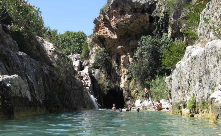 Canal de Navarres en la Comunidad Valenciana, un lugar fantástico para tomar el baño y disfrutar de su historia y monumentos´. 