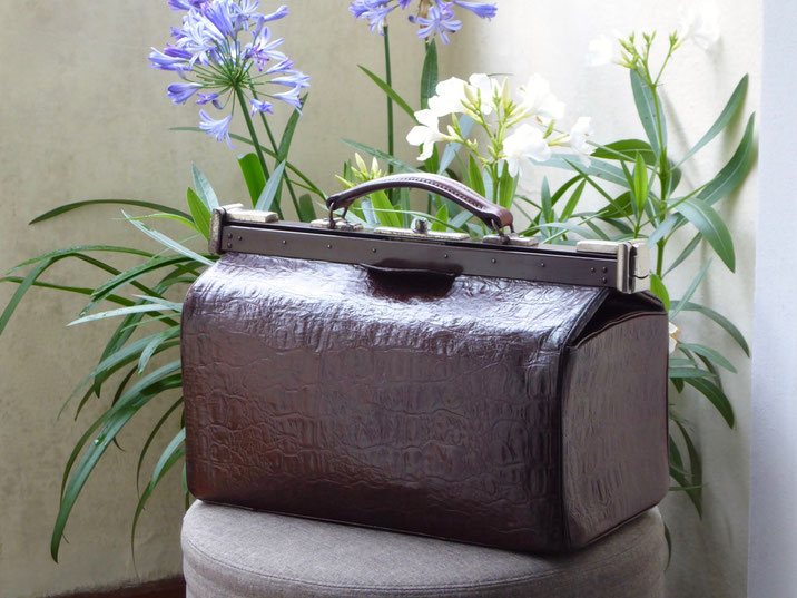 TASCHEN-WELLNESS Berlin | feine Lederpflege | SPA Taschenpflege | Vintage Bags | Luxury Vintage | Design Accessoires