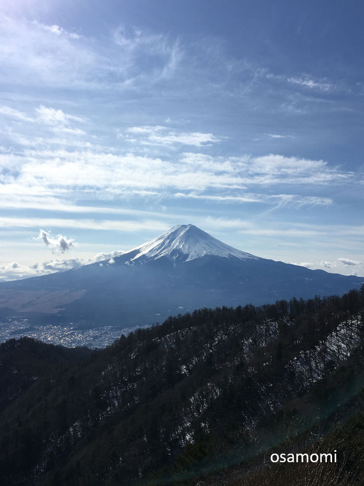 富士山を三つ峠から。昭島市のオサモミ整体院、足膝専門です。