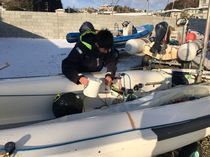 凍った⛵️をお湯で溶かす部員