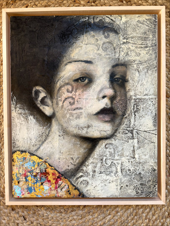 © Conni Altmann, Originalgemälde "Silently transforming into something new", Mixed Media Gemälde auf HDF, gerahmt ca. 44 x 54 x 3,5 cm