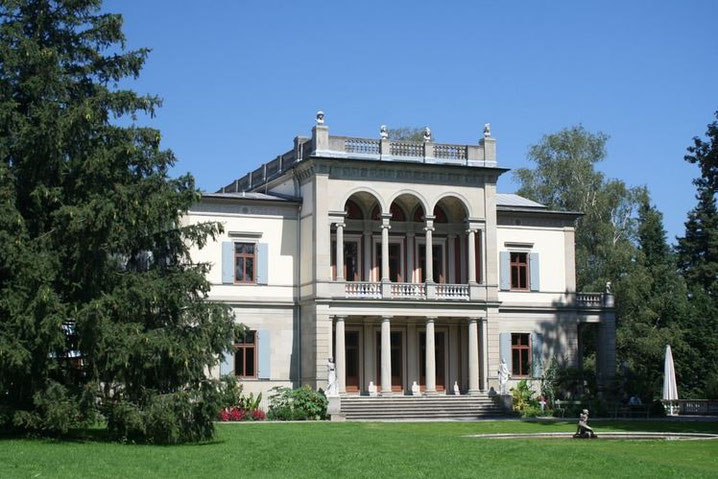 Immobilien - Villen - Hotel Schweiz kaufen, verkaufen Immobilien - Villen - Hotel Schweiz kaufen, verkaufen