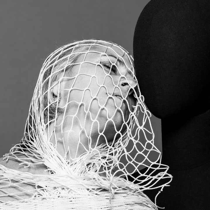 Ritratto di Laura Fabris per Ritratti su Misura © 2022 Alessandro Tintori